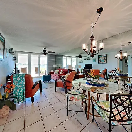 Apartamento Bahia Vista 8-115